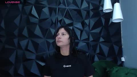 Snapshot of helenasaenzz chatting on November 24, 2025, 12:05 pm Helena Saenz online show from November 24, 2025, 12:05 pm