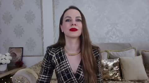 Snapshot of helenbenit chatting on February 18, 2025, 6:48 am Helen online show from February 18, 2025, 6:48 am