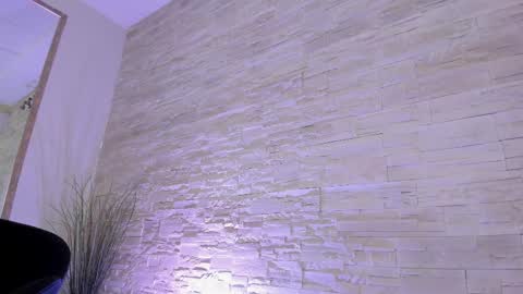 Snapshot of helenceccile chatting on April 6, 2026, 4:32 am Helen online show from April 6, 2026, 4:32 am