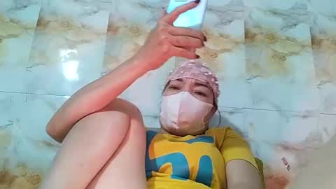 Snapshot of helenna_00 chatting on January 15, 2026, 12:37 am helenna_00 online show from January 15, 2026, 12:37 am