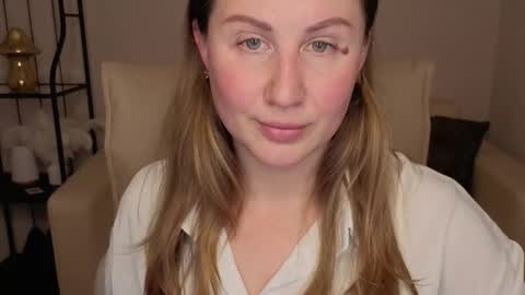 Helen online show from October 13, 2025, 7:52 am