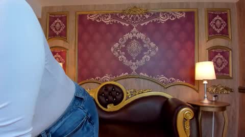 Helen or Hells online show from December 13, 2025, 7:40 pm