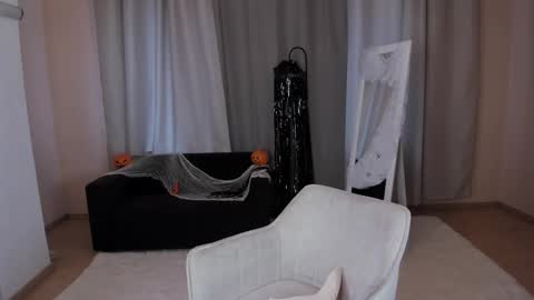 Snapshot of helentasty_ chatting on October 27, 2025, 2:48 am Helen online show from October 27, 2025, 2:48 am