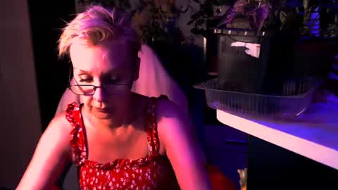 Helga online show from June 29, 2026, 7:36 pm