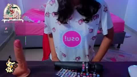 Helia Transfem and Amy online show from December 3, 2025, 2:15 pm