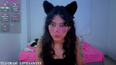 Helia Transfem and Amy online show from May 15, 2026, 2:18 am