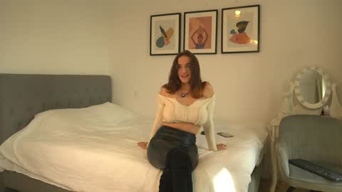 Snapshot of hell_lo chatting on February 26, 2026, 8:24 am Lorette Lory online show from February 26, 2026, 8:24 am