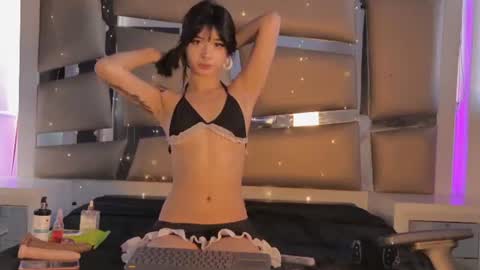 hellen__smith_ online show from July 6, 2026, 2:14 pm