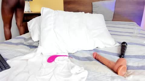 Hellen online show from December 6, 2024, 2:13 am