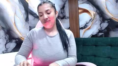 Snapshot of hellen_mark chatting on May 27, 2026, 11:07 am Hellen. online show from May 27, 2026, 11:07 am