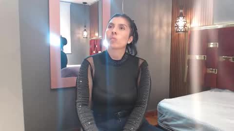 Snapshot of hellen_mark chatting on May 28, 2026, 11:07 am Hellen. online show from May 28, 2026, 11:07 am