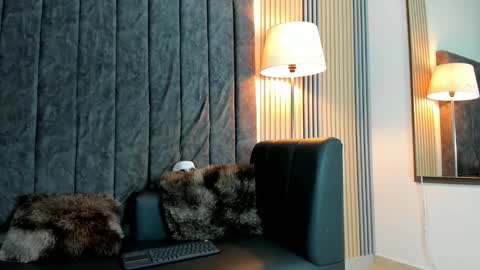 hellen_rice online show from September 20, 2025, 4:35 am