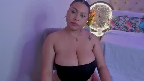 hellenamazing online show from December 4, 2025, 6:44 am