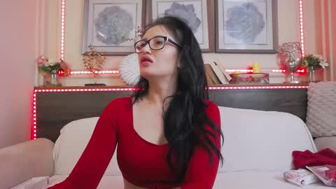 Snapshot of hellendesire chatting on February 13, 2025, 4:00 am online show from February 13, 2025, 4:00 am