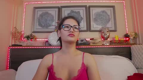 Snapshot of hellendesire chatting on February 23, 2025, 3:56 am online show from February 23, 2025, 3:56 am