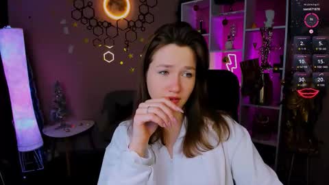 Snapshot of helli_belli chatting on January 9, 2026, 8:10 pm Helli online show from January 9, 2026, 8:10 pm