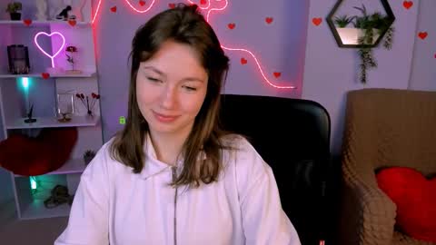 Snapshot of helli_belli chatting on February 11, 2026, 7:41 pm Helli online show from February 11, 2026, 7:41 pm