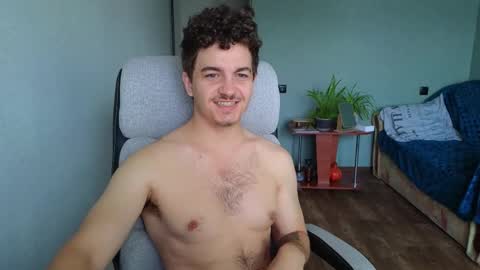 Snapshot of hellish_sugar chatting on October 19, 2025, 6:36 am Remy online show from October 19, 2025, 6:36 am