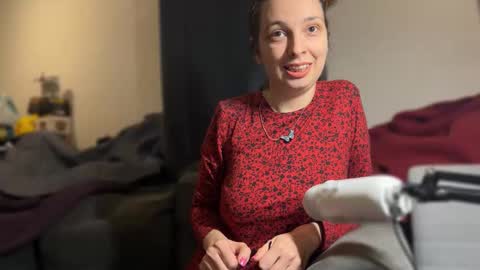 Snapshot of hello_katieee chatting on March 7, 2026, 7:44 pm Katie 3 online show from March 7, 2026, 7:44 pm