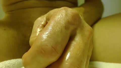 helloagain13 online show from September 28, 2025, 12:05 am