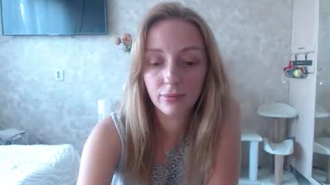 Snapshot of hellokittykaty chatting on September 10, 2025, 6:35 am Victory online show from September 10, 2025, 6:35 am