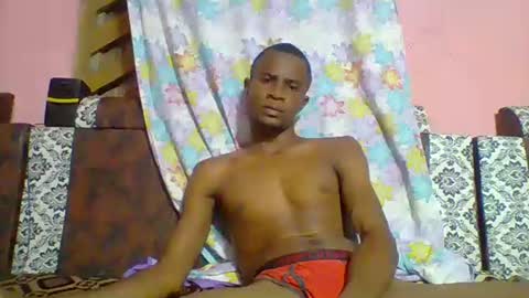 Snapshot of henriotflavien20 chatting on December 5, 2024, 6:22 pm Adrian Honey online show from December 5, 2024, 6:22 pm