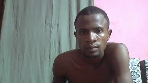 Snapshot of henriotflavien20 chatting on December 11, 2024, 6:09 pm Adrian Honey online show from December 11, 2024, 6:09 pm