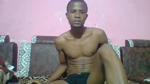 Snapshot of henriotflavien20 chatting on December 21, 2024, 4:09 am Adrian Honey online show from December 21, 2024, 4:09 am