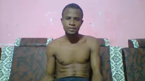 Snapshot of henriotflavien20 chatting on December 22, 2024, 8:14 pm Adrian Honey online show from December 22, 2024, 8:14 pm