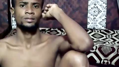 Snapshot of henriotflavien20 chatting on December 25, 2024, 8:28 pm Adrian Honey online show from December 25, 2024, 8:28 pm