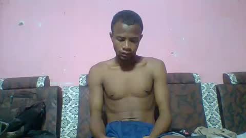 Snapshot of henriotflavien20 chatting on December 29, 2024, 4:27 am Adrian Honey online show from December 29, 2024, 4:27 am