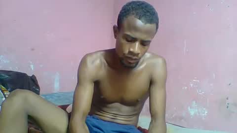 Snapshot of henriotflavien20 chatting on December 29, 2024, 4:30 pm Adrian Honey online show from December 29, 2024, 4:30 pm