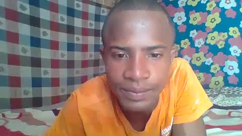 Snapshot of henriotflavien20 chatting on January 4, 2025, 7:34 am Adrian Honey online show from January 4, 2025, 7:34 am