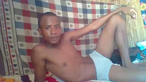 Snapshot of henriotflavien20 chatting on January 4, 2025, 11:00 am Adrian Honey online show from January 4, 2025, 11:00 am