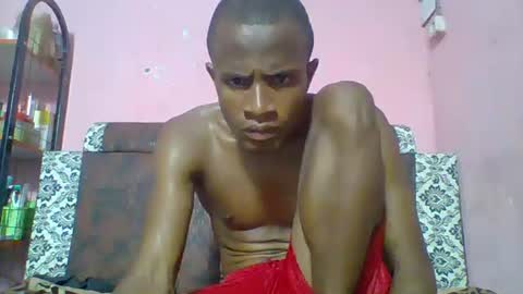 Snapshot of henriotflavien20 chatting on January 4, 2025, 11:59 pm Adrian Honey online show from January 4, 2025, 11:59 pm