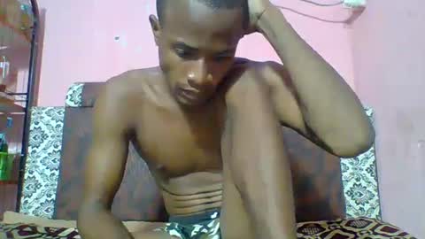 Snapshot of henriotflavien20 chatting on January 8, 2025, 8:18 pm Adrian Honey online show from January 8, 2025, 8:18 pm