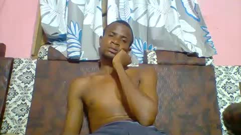 Snapshot of henriotflavien20 chatting on January 22, 2025, 1:53 am Adrian Honey online show from January 22, 2025, 1:53 am