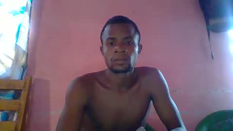 Snapshot of henriotflavien20 chatting on March 10, 2025, 12:26 pm Adrian Honey online show from March 10, 2025, 12:26 pm