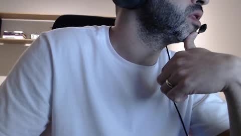 henriquealm online show from October 4, 2025, 10:19 pm