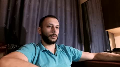 Snapshot of henryaxe chatting on January 8, 2025, 10:58 pm HenryAxe online show from January 8, 2025, 10:58 pm