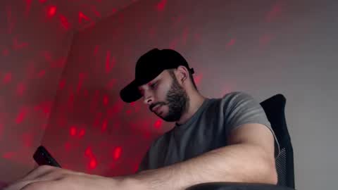 Snapshot of henryaxe chatting on September 16, 2025, 10:44 pm HenryAxe online show from September 16, 2025, 10:44 pm