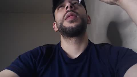 HenryAxe online show from May 22, 2026, 2:12 pm
