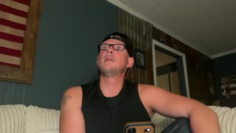 Snapshot of henrythomas24 chatting on April 12, 2026, 5:45 am thomas online show from April 12, 2026, 5:45 am