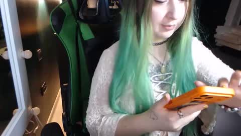 Snapshot of hentaishiing chatting on November 10, 2025, 5:56 pm Hentaishiing online show from November 10, 2025, 5:56 pm