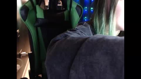 Snapshot of hentaishiing chatting on December 22, 2025, 10:29 pm Hentaishiing online show from December 22, 2025, 10:29 pm