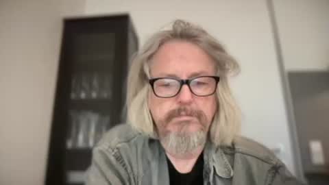 Snapshot of herbiebaby chatting on December 9, 2024, 10:00 am herbiebaby online show from December 9, 2024, 10:00 am