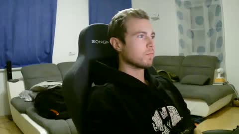 Snapshot of herbstenden chatting on February 2, 2026, 6:50 pm John Pearl online show from February 2, 2026, 6:50 pm