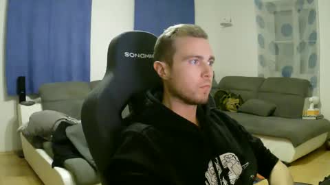 Snapshot of herbstenden chatting on February 25, 2026, 8:07 pm John Pearl online show from February 25, 2026, 8:07 pm