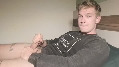 Snapshot of hercules__ chatting on July 11, 2026, 6:54 pm Gregblonde Alextattoo online show from July 11, 2026, 6:54 pm