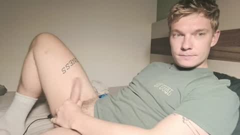 Snapshot of hercules__ chatting on July 12, 2026, 4:31 pm Gregblonde Alextattoo online show from July 12, 2026, 4:31 pm